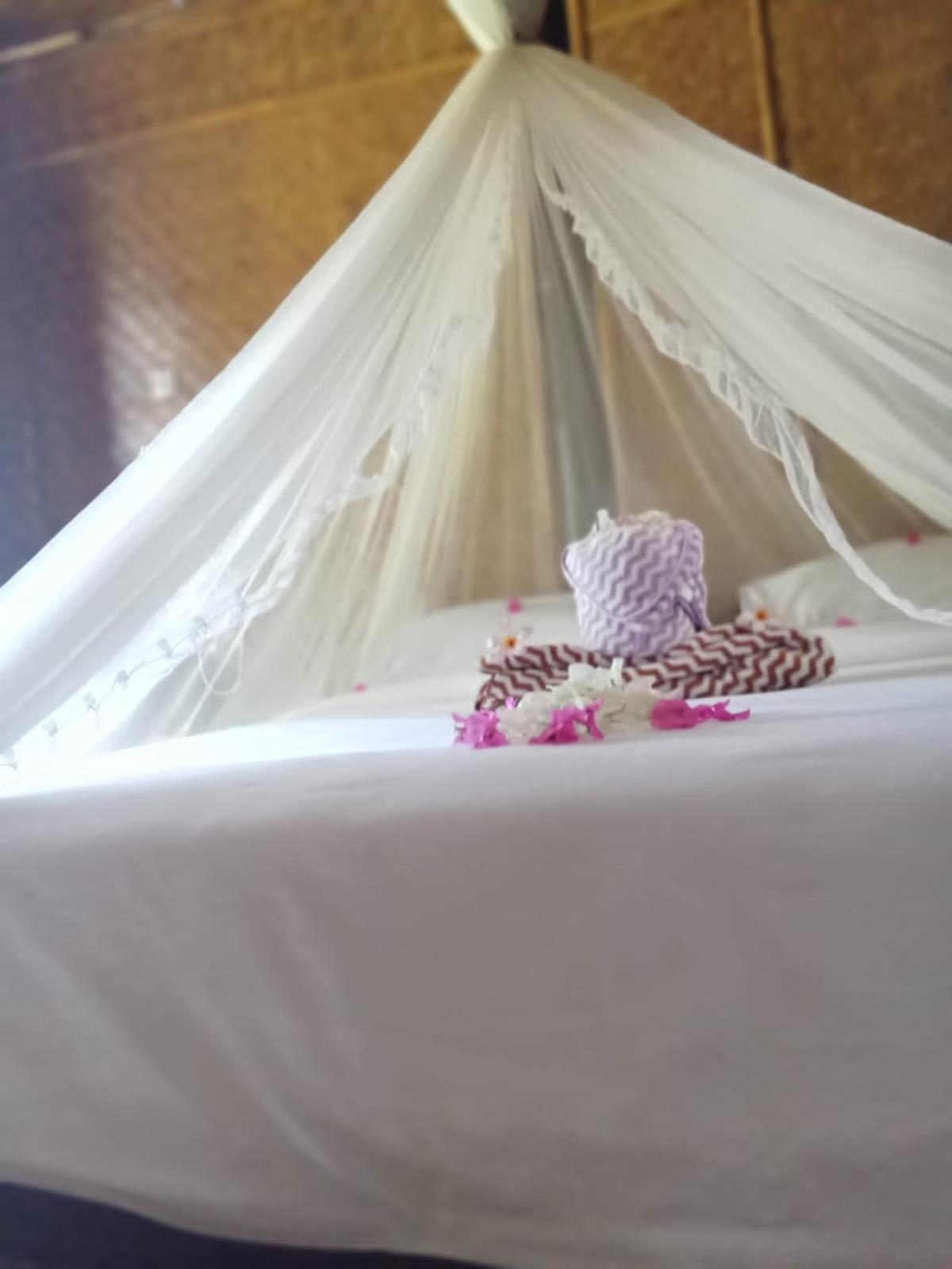 Mahkota Atia Bungallow Praya Buitenkant foto